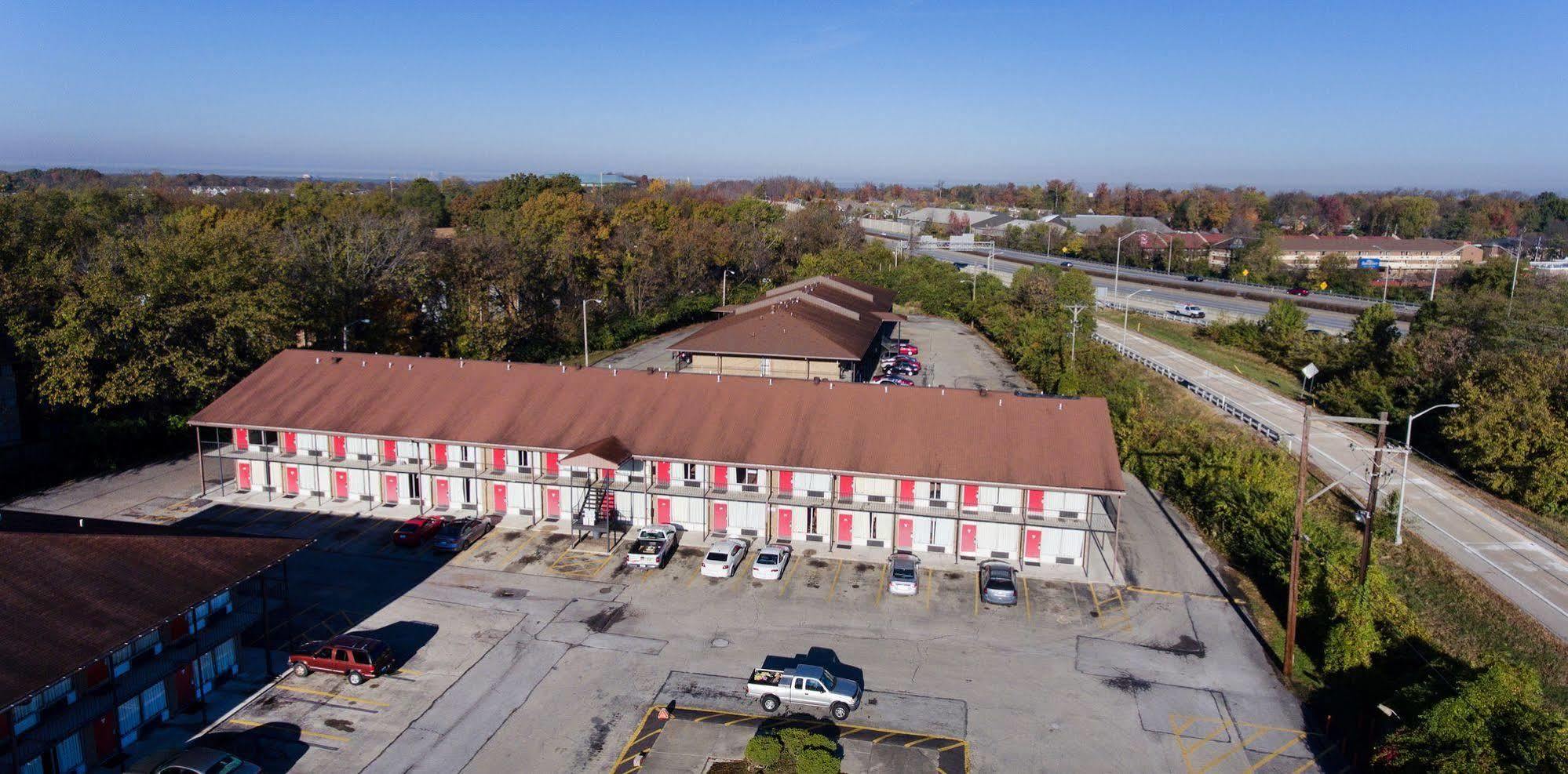 Red Carpet Inn - Луїсвілл Екстер'єр фото